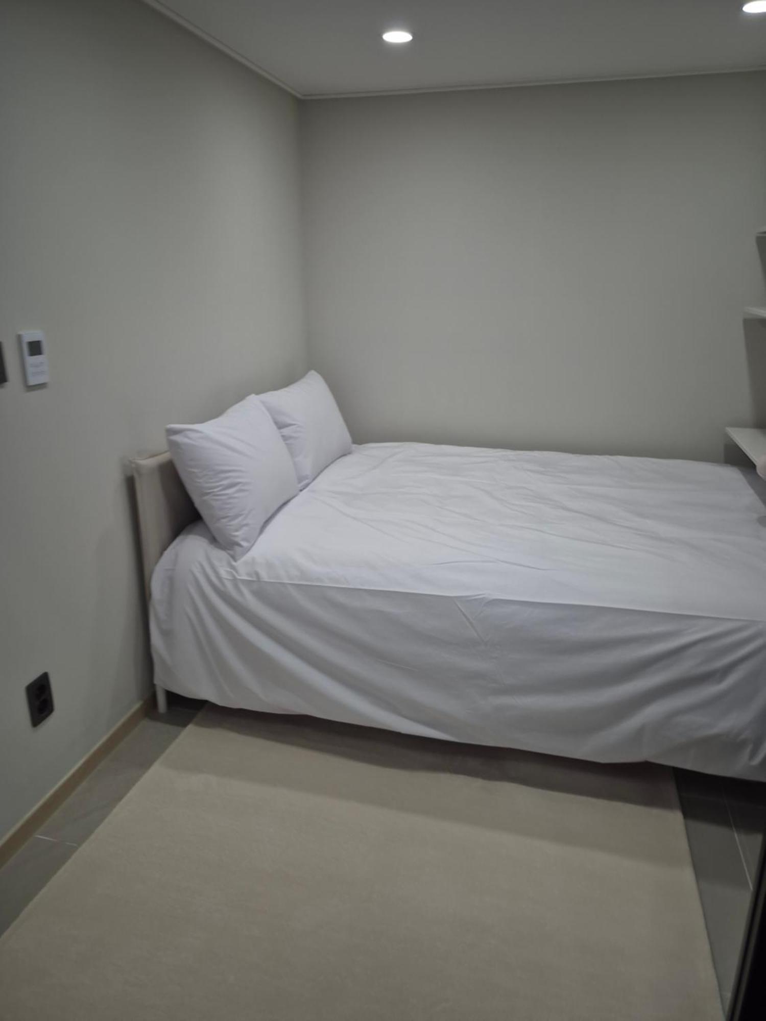 Apartment Center Of Seoul, Newly Built High Floor House With View Seoul